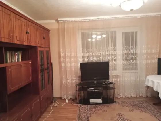 3 комн квартира ленинский, стоматология. отличная, современная Донецк