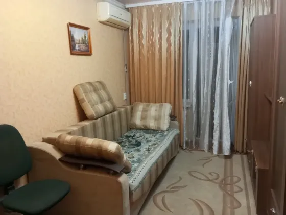 3 комн квартира ленинский, стоматология. отличная, современная Донецк
