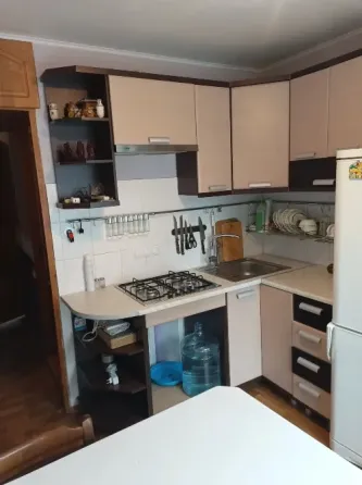 Продам 2 к квартиру в Ленинском районе Донецк