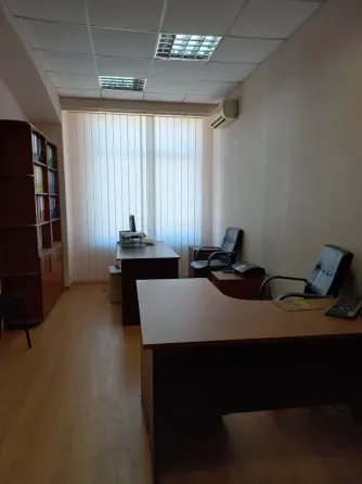 Продам офис 1я гор больница по ул.Постышева Донецк