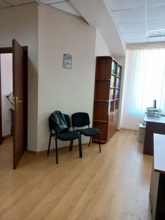 Продам офис 1я гор больница по ул.Постышева Донецк