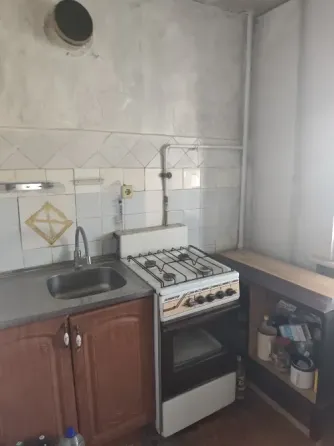 Продается 3 - х комнатная квартира, мкр. Центральный Макеевка