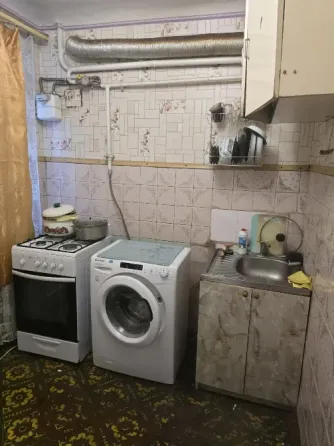 Продается 2-х комнатная квартира, ориентир Кировский суд Макеевка