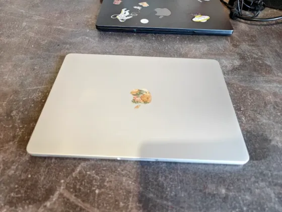 Macbook Ari 13 m4 256GB Донецк