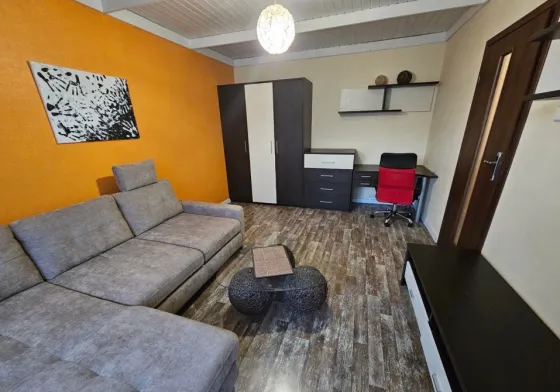 Сдаю 1-комнатную квартиру 36м² в Киевском районе Донецк