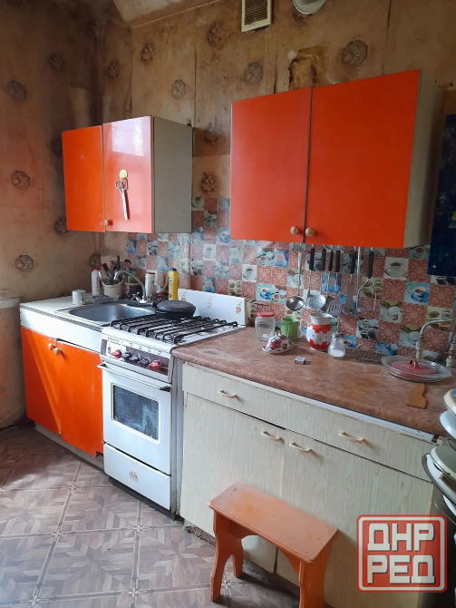 Продажа недорого 2 ком.кв сталинка Ленинский район Донецк - изображение 1