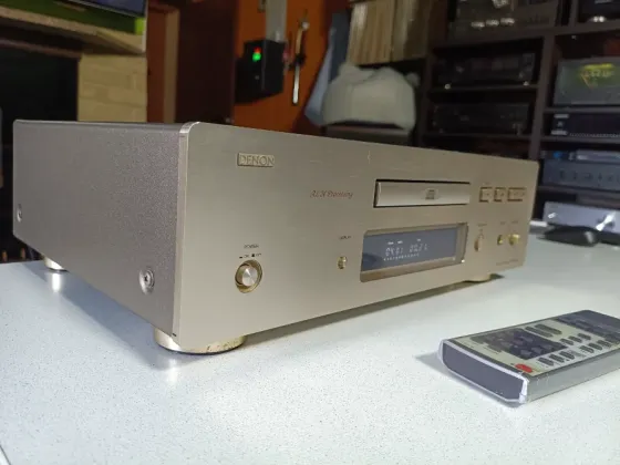 СD проигрыватель "Denon" DСD- 1650SR. Донецк