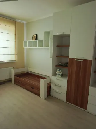 Продам новый дом для большой семьи, дорогой ремонт, 9 соток. Донецк