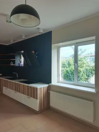 Продам новый дом для большой семьи, дорогой ремонт, 9 соток. Донецк