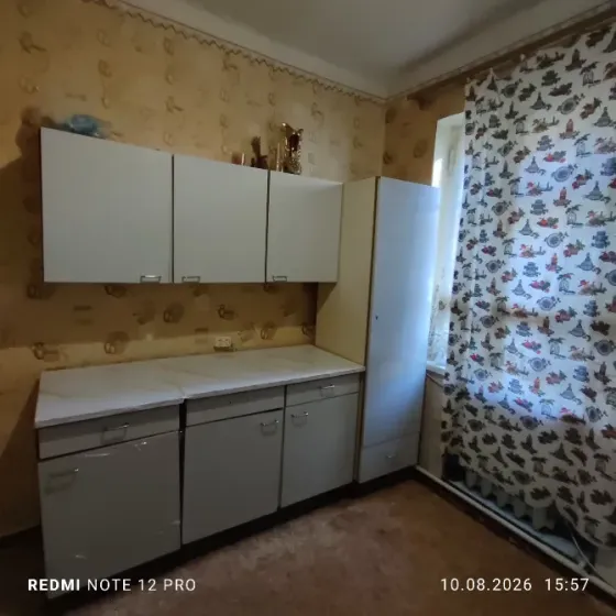 Продам 2- х комнатную квартиру, калининский рынок Донецк