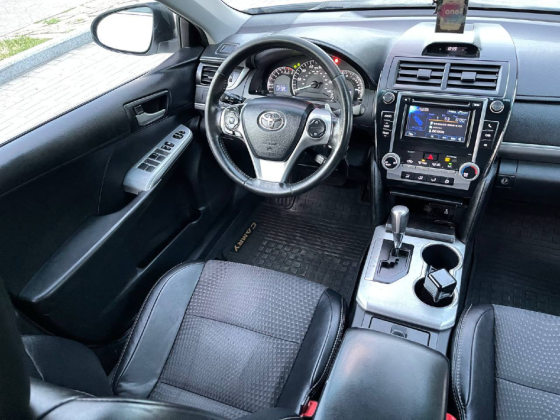Toyota Camry в идеальном состоянии!USA! Донецк
