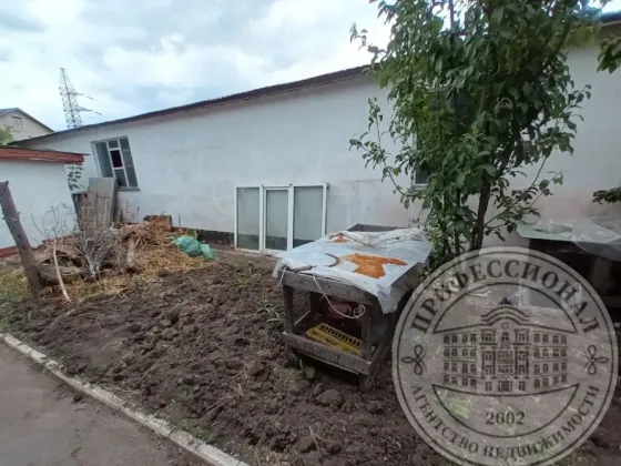 Дом с птицефермой а Макеевка