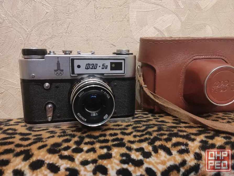 винтажный (ссср) пленочный фотоаппарат фэд 5 Донецк - изображение 1