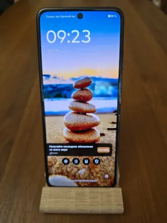 Motorola razr 40s,8/256. Sim+eSim Донецк