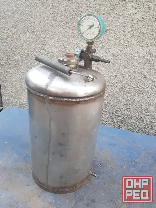 Бачок из нержавейки с редуктором и манометром Донецк - изображение 1