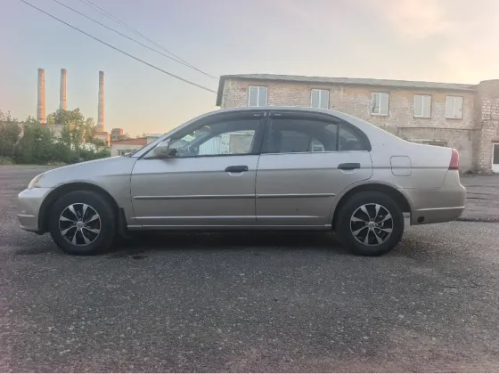 Продам Honda civic 7 поколения Донецк