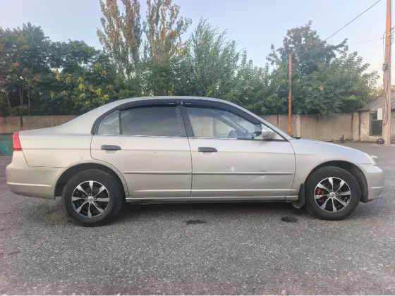 Продам Honda civic 7 поколения Донецк