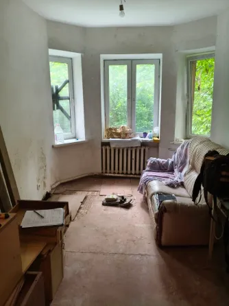 Продам 2 ком квартиру ,ул.Листопрокатчиков Донецк