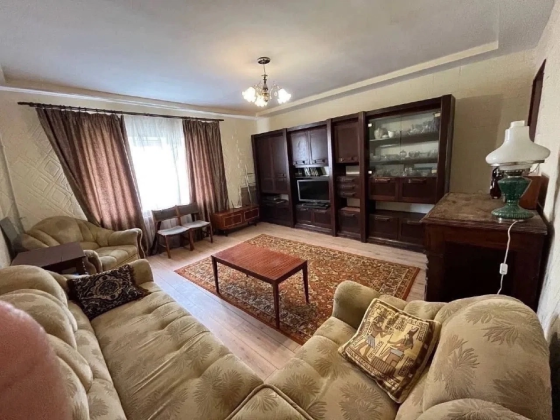Продажа 2х комнатной 92-ух квартирный, ул. Парижской Коммуны, окна на ул.Ленина Макеевка