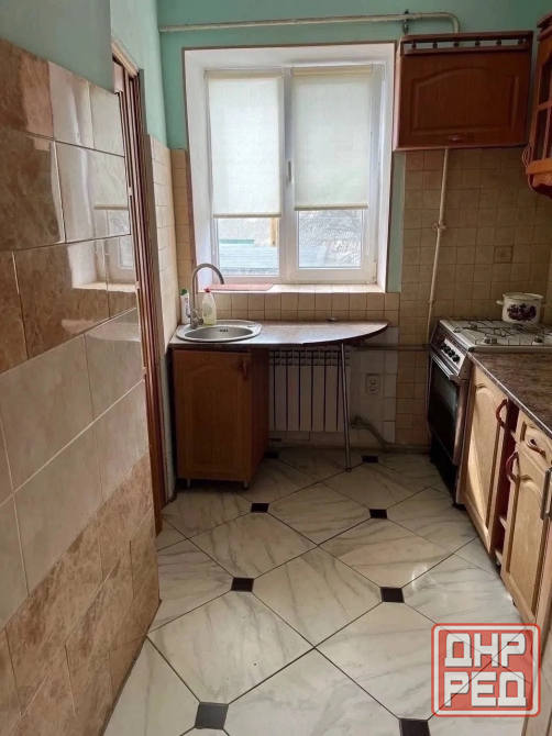 Продажа 2х комнатной 92-ух квартирный, ул. Парижской Коммуны, окна на ул.Ленина Макеевка - изображение 5