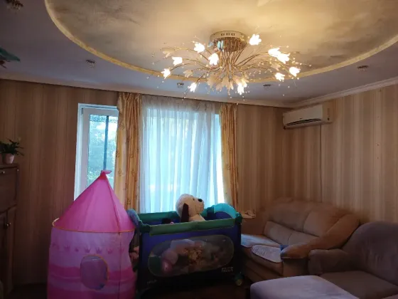 Продам 3 кв Пролетарский, Исполком Донецк