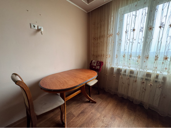Продам 3х комн квартиру ул. Кольцова, Мирный мкрн Донецк
