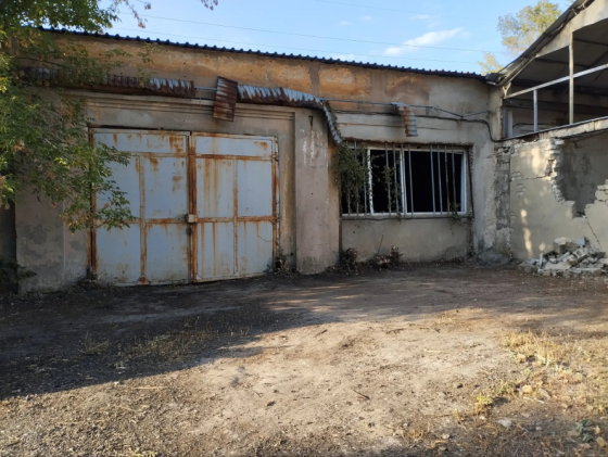 Продаю большой склад на Полиграфической Донецк