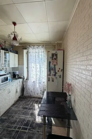 Сдаю 2к. кв. на Зеленом Макеевка