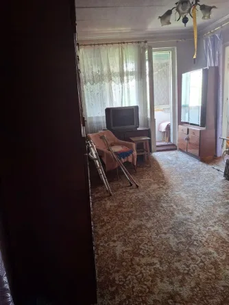 Продаю 3к. кв. кв- л Строитель Макеевка