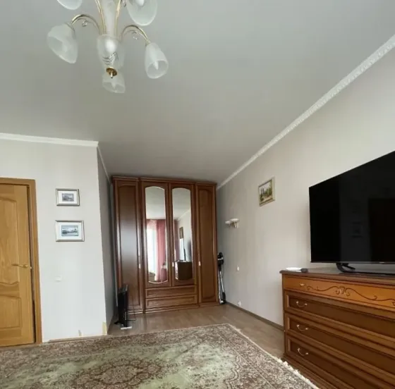 сдаю однокомнатную квартиру 41.0 м² этаж 8/10 город донецк, буденновский район, улица Донецк