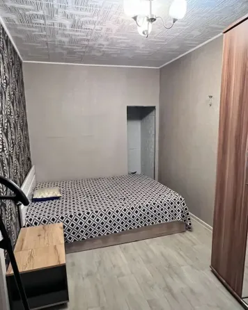 Сдам 2комнатную квартиру в Калининском районе 3 этаж Донецк