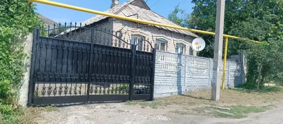 Дом в Калининском районе по ул Хлюпина Донецк