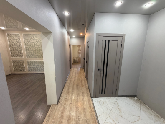 Срочно продам 3 ком. кв., 1/2 эт., 63 м.кв. - Макеевка, пос. Бажанова Макеевка