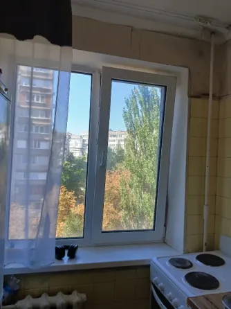 Срочно продам 1 комнатную квартиру шекспира / ватутина Донецк