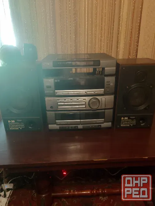 Колонки s30 и муз центр aiwa Макеевка - изображение 1