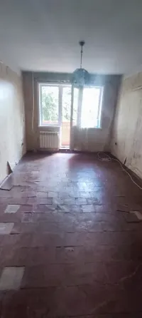 Продам 2 ком.кв-ру Центр Гвардейки. Макеевка