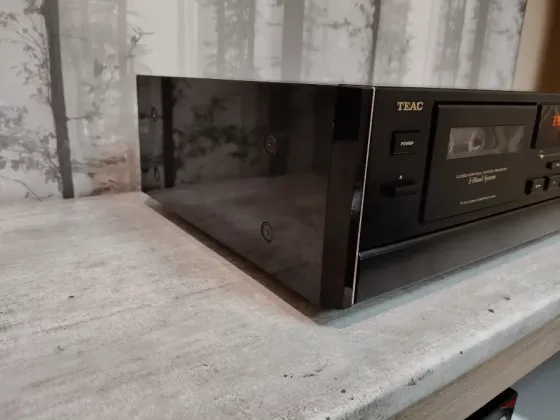 Кассетный магнитофон Teac- V9000 Донецк