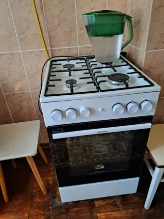 2-комнатная кв в Шахтёрске на 1 этаже 9-этажного дома ,можно под офис Шахтерск
