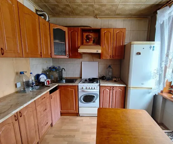 Продается 1 комнатная квартира Тренева Шахтерская площадь Донецк
