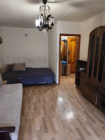 Продается 1 комнатная квартира Тренева Шахтерская площадь Донецк