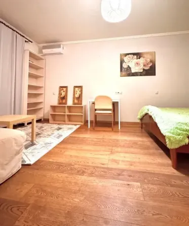 Сдается однокомнатная квартира в Калининском районе г. Донецка. Донецк