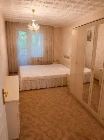 4-комнатная квартира ,79м2,4/9,Ленинский р-н,Цирк.Цена 7,5млн Донецк