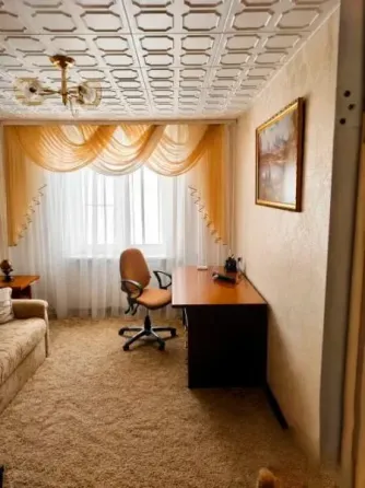 4-комнатная квартира ,79м2,4/9,Ленинский р-н,Цирк.Цена 7,5млн Донецк