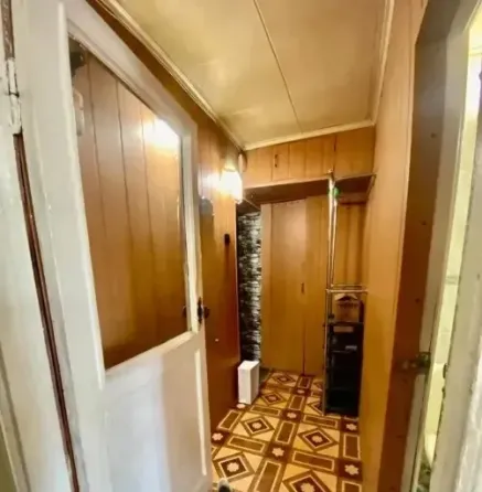 Прoдам двуxкoмнaтную Квaртиру. Пр. Генерала Данилова Остановка "Шкoла". Макеевка