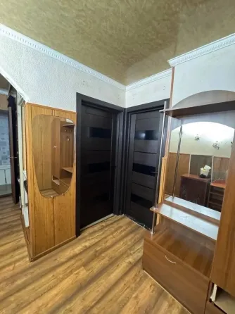 Продажа 2-к квартиры в г. Зугрэсе, ул. Пионерская Зугрэс