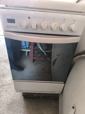 Плита газовая с электродуховкой Hotpoint Ariston Донецк