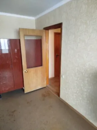 1-комнатная,31м2,10/14,Калининский р-н,пр-т Красногвардейский.Цена 2,4 Донецк