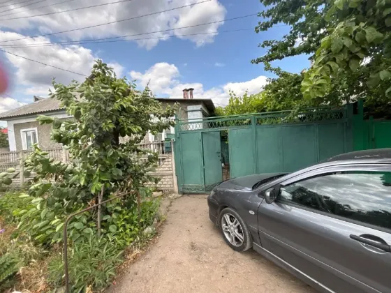 Продам 4х ком дом Калининский район Донецк