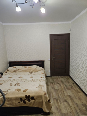 Продажа 4 комн. квартиры, ул. Лазо (г. Макеевка,  м-н Восточный) Макеевка