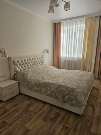 Продажа 4 комн. квартиры, ул. Лазо (г. Макеевка,  м-н Восточный) Макеевка